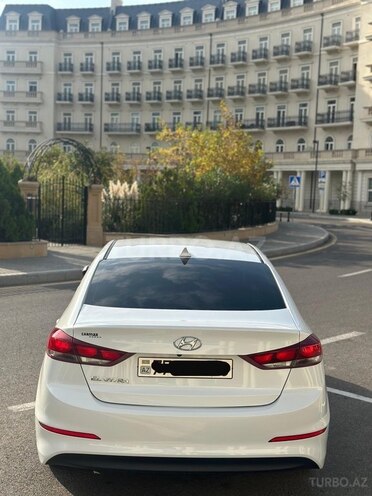 Hyundai Elantra 2017, 105,412 km - 2.0 л - Bakı