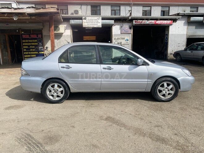 Mitsubishi Lancer 2006, 500,000 km - 1.6 l - Bakı