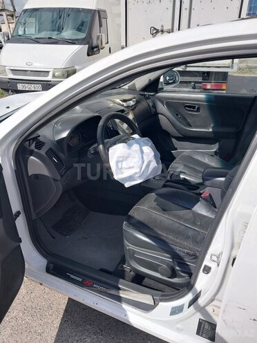 Hyundai Elantra 2007, 202,014 km - 2.0 l - Babək