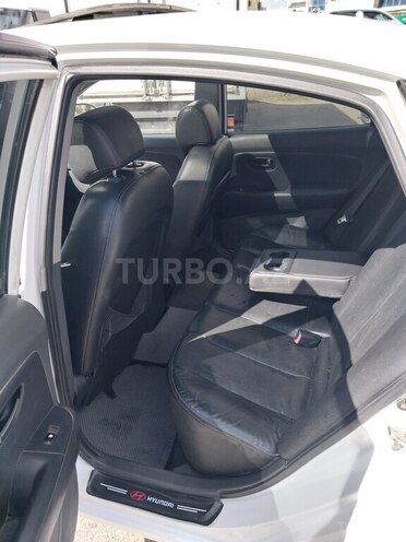 Hyundai Elantra 2007, 202,014 km - 2.0 l - Babək