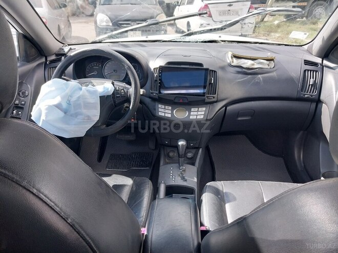Hyundai Elantra 2007, 202,014 km - 2.0 l - Babək
