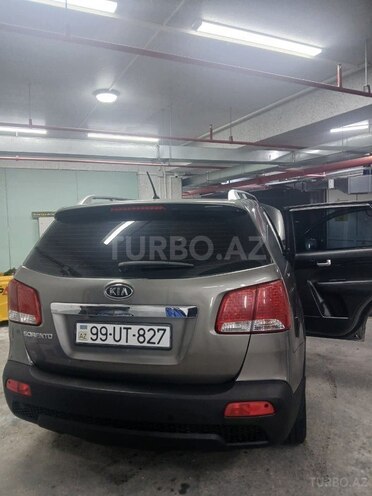 Kia Sorento 2011, 268,000 km - 2.0 l - Bakı