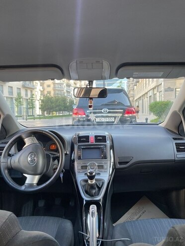 Toyota Auris 2009, 280,000 km - 1.4 л - Bakı