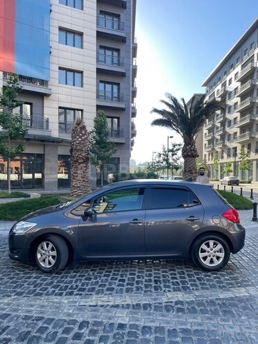 Toyota Auris 2009, 280,000 km - 1.4 л - Bakı