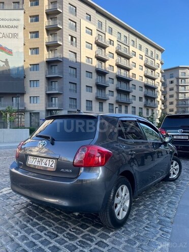 Toyota Auris 2009, 280,000 km - 1.4 л - Bakı