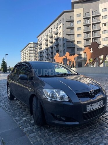 Toyota Auris 2009, 280,000 km - 1.4 л - Bakı