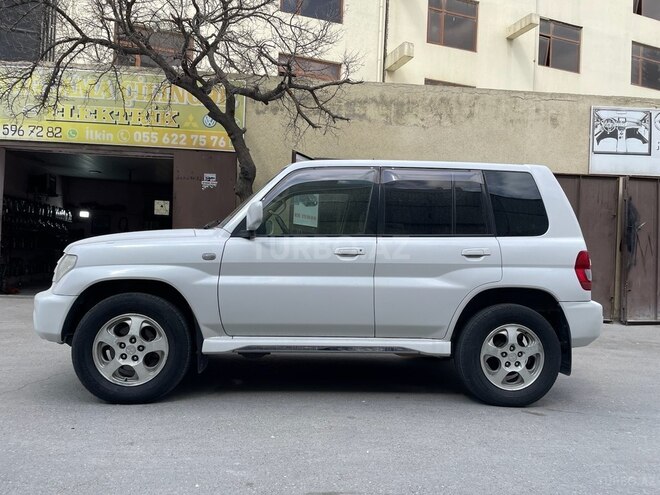 Mitsubishi Pajero io 2002, 242,000 km - 2.0 л - Bakı