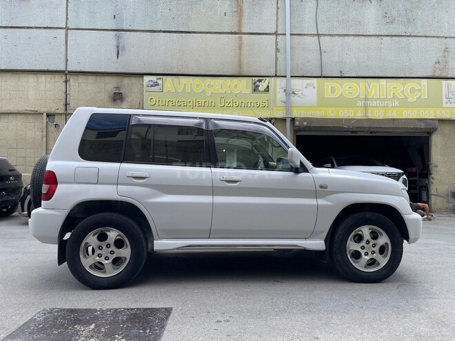 Mitsubishi Pajero io 2002, 242,000 km - 2.0 л - Bakı