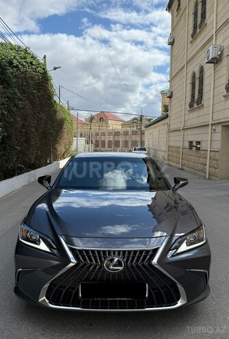 Lexus ES 300h 2023, 40,000 km - 2.5 l - Bakı