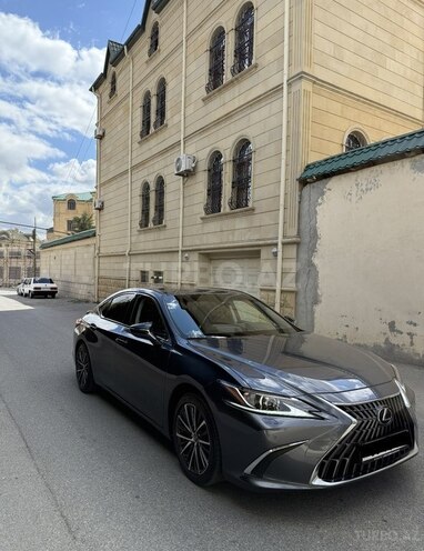 Lexus ES 300h 2023, 40,000 km - 2.5 l - Bakı