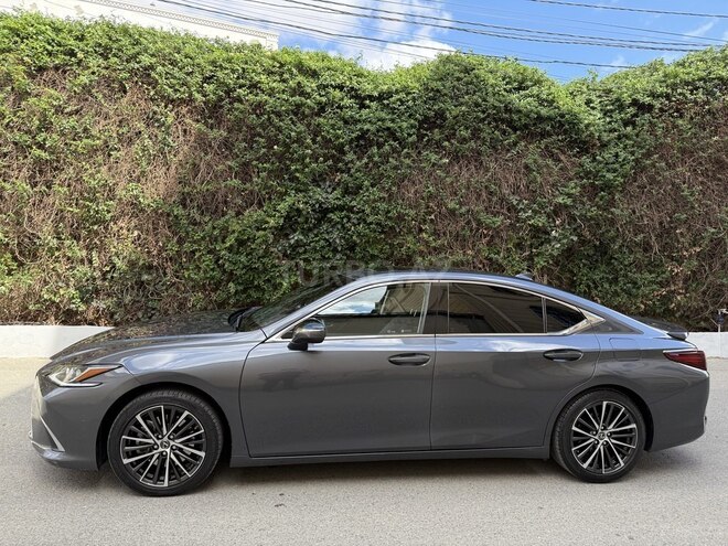 Lexus ES 300h 2023, 40,000 km - 2.5 l - Bakı