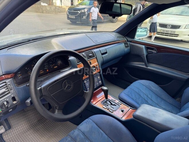 Mercedes E 230 1996, 316,290 km - 2.3 l - Bakı