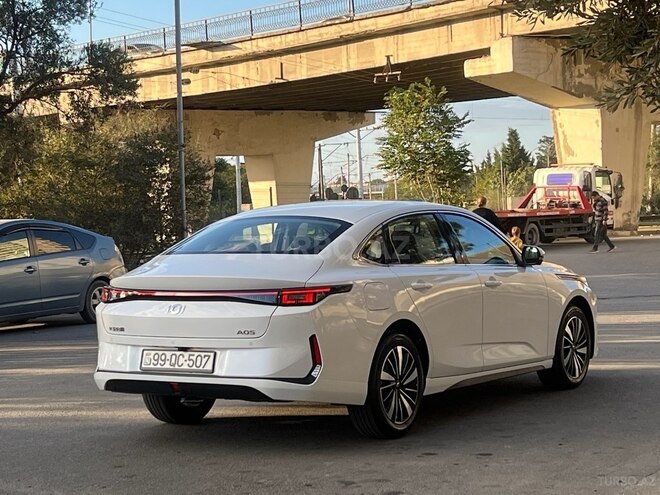 Changan Qiyuan A05 2025, 0 km - 1.5 l - Bakı