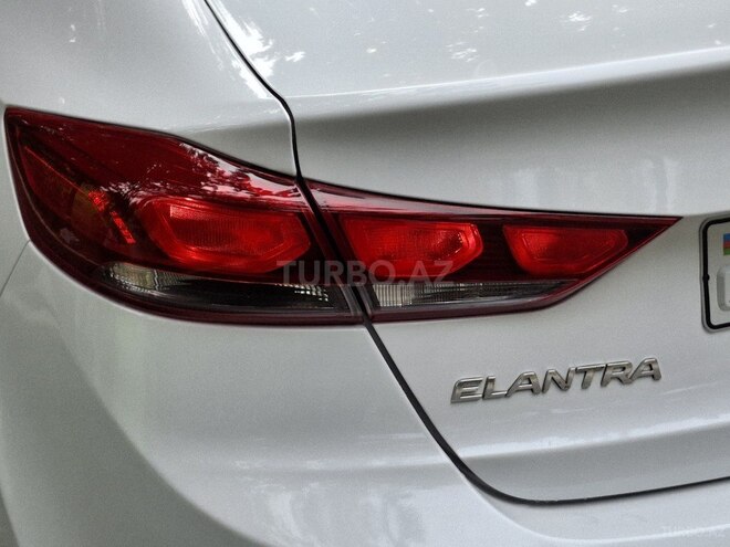 Hyundai Elantra 2018, 110,000 km - 2.0 l - Bakı