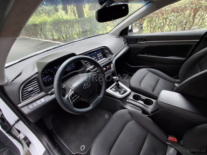 Hyundai Elantra 2018, 110,000 km - 2.0 l - Bakı