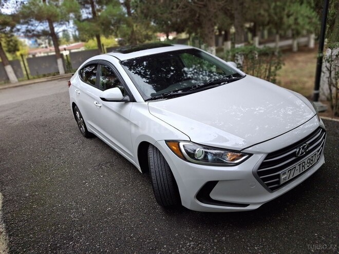 Hyundai Elantra 2018, 110,000 km - 2.0 l - Bakı
