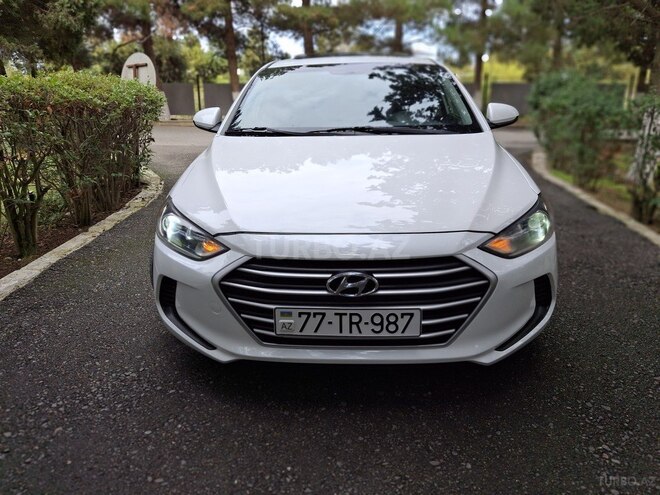 Hyundai Elantra 2018, 110,000 km - 2.0 l - Bakı