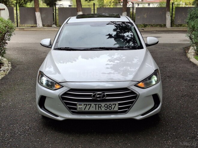 Hyundai Elantra 2018, 110,000 km - 2.0 l - Bakı
