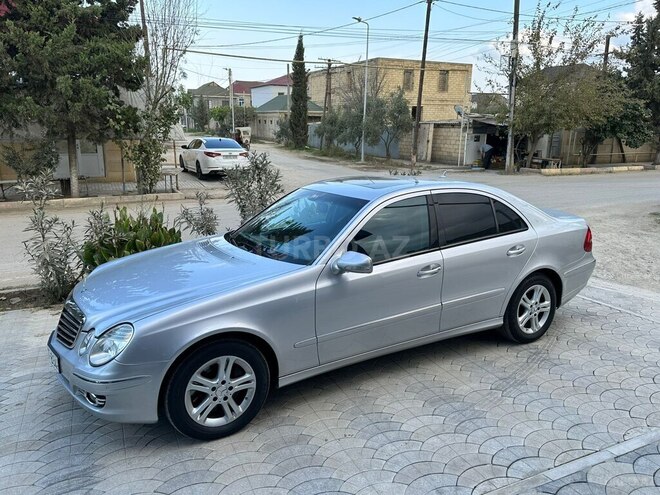 Mercedes E 300 2007, 328,000 km - 3.0 l - Quba