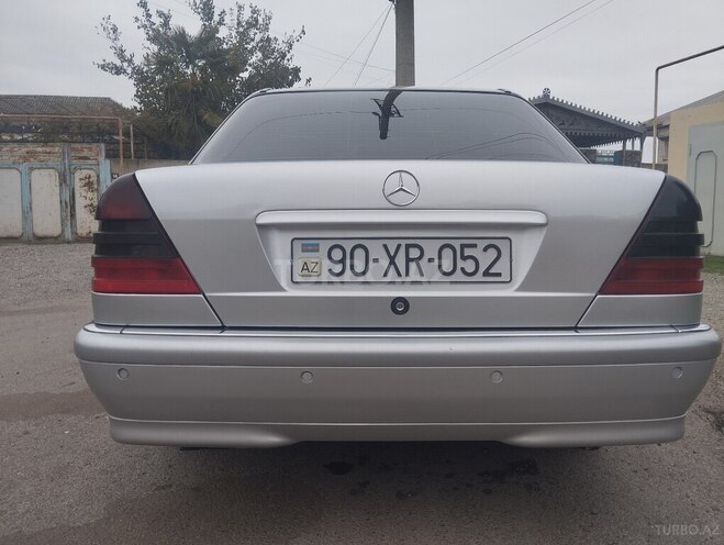 Mercedes C 240 1999, 314,000 km - 2.4 л - Sabirabad