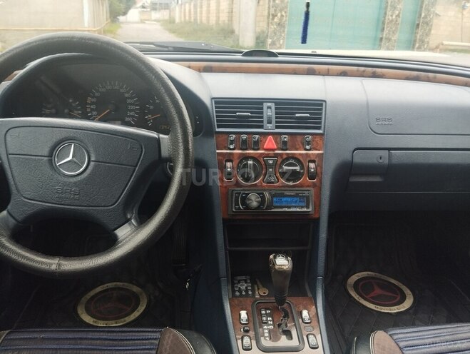 Mercedes C 240 1999, 314,000 km - 2.4 л - Sabirabad