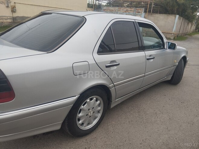 Mercedes C 240 1999, 314,000 km - 2.4 л - Sabirabad