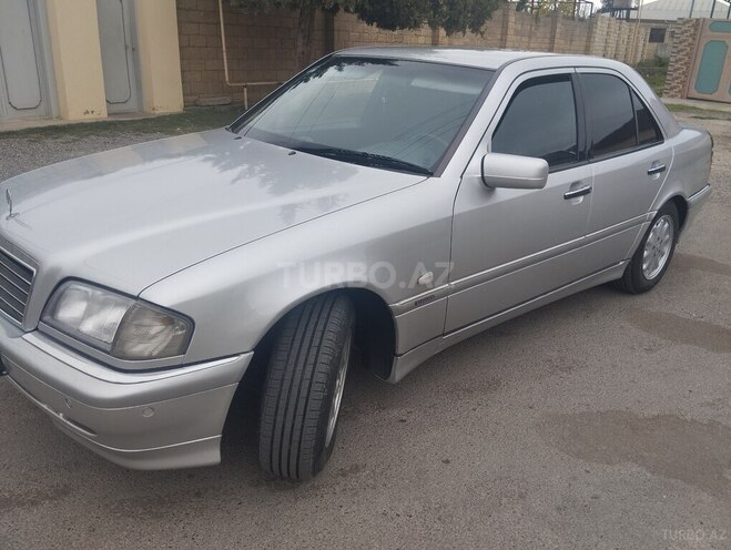 Mercedes C 240 1999, 314,000 km - 2.4 л - Sabirabad