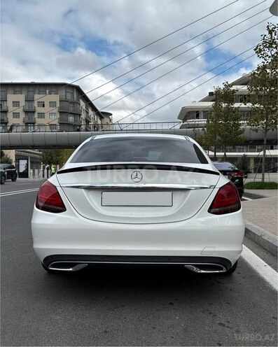 Mercedes C 220 d 2018, 150,000 km - 2.0 l - Bakı