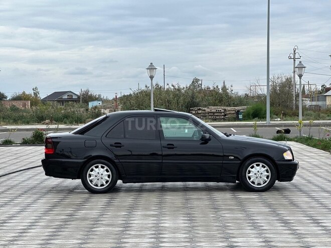 Mercedes C 200 1999, 385,000 km - 2.0 л - Saatlı