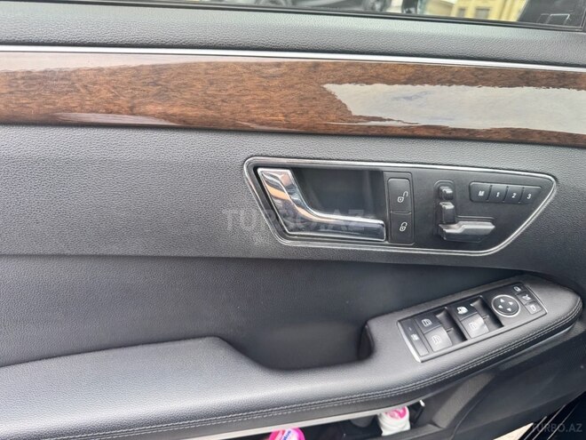 Mercedes E 200 2011, 300,900 km - 1.8 l - Bakı