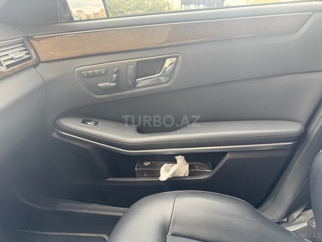Mercedes E 200 2011, 300,900 km - 1.8 l - Bakı