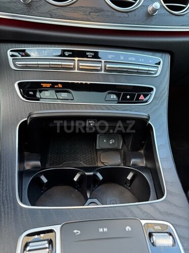Mercedes E 300 de 2022, 29,700 km - 2.0 l - Bakı