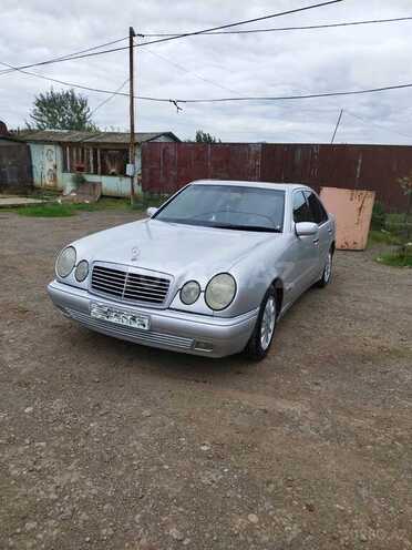 Mercedes E 230 1996, 560,000 km - 2.3 l - Masallı