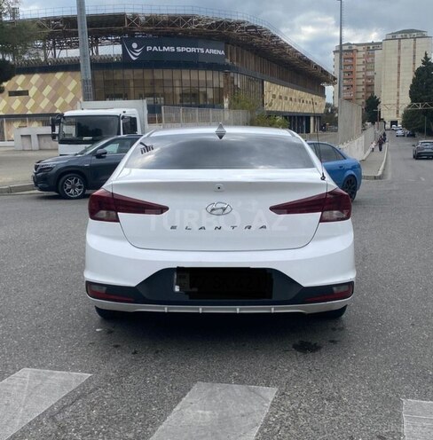 Hyundai Elantra 2018, 241,000 km - 2.0 l - Bakı