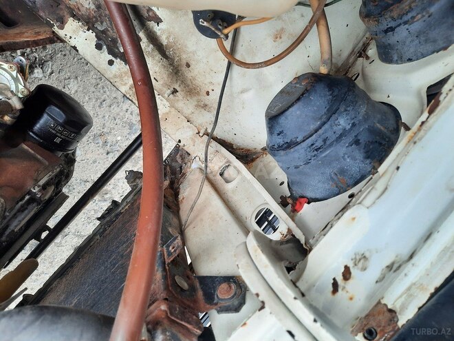 LADA (VAZ) 2106 1987, 70,632 km - 1.6 l - Salyan