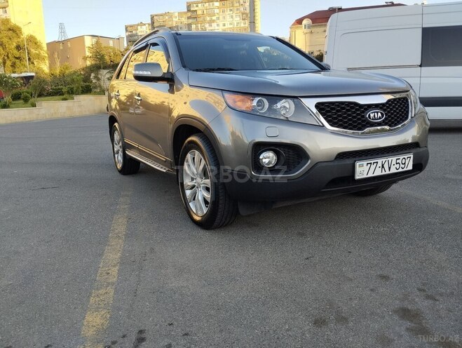 Kia Sorento 2011, 267,000 km - 2.0 l - Bakı