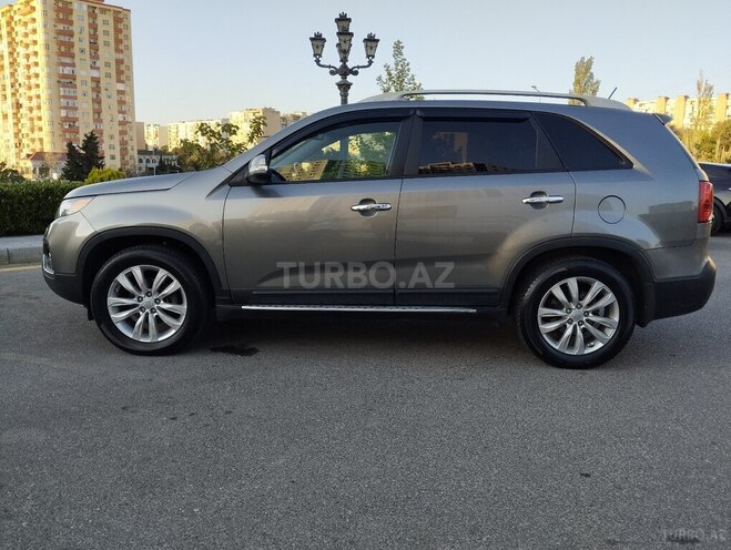 Kia Sorento 2011, 267,000 km - 2.0 l - Bakı