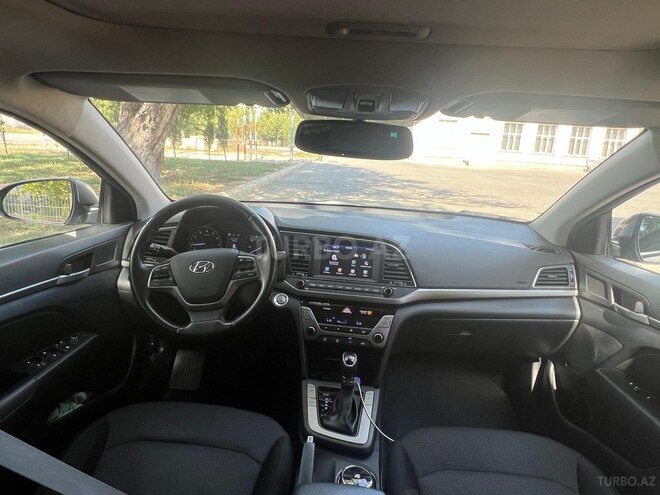 Hyundai Elantra 2018, 151,278 km - 2.0 l - Bakı