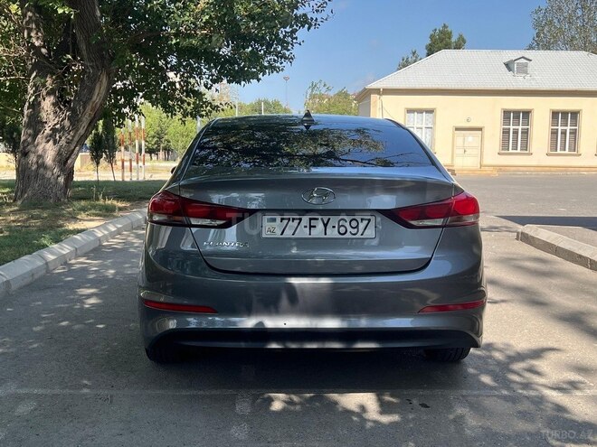 Hyundai Elantra 2018, 151,278 km - 2.0 l - Bakı