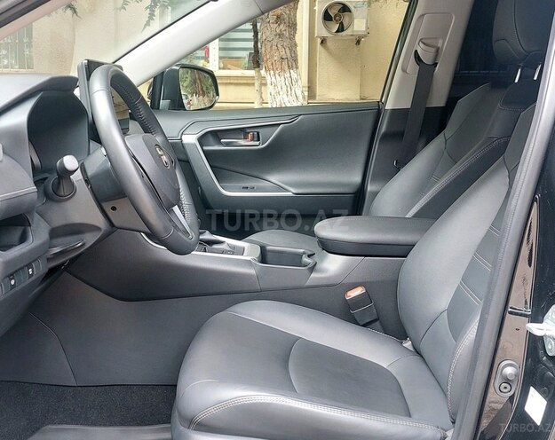 Toyota RAV4 2024, 9,700 km - 2.5 l - Bakı