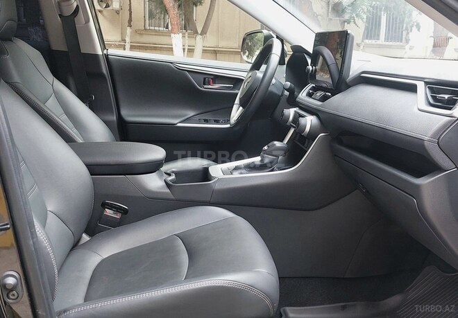 Toyota RAV4 2024, 9,700 km - 2.5 l - Bakı