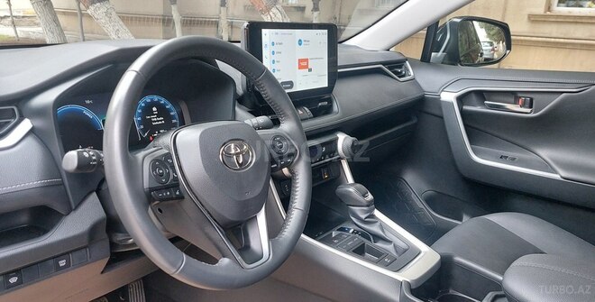 Toyota RAV4 2024, 9,700 km - 2.5 l - Bakı