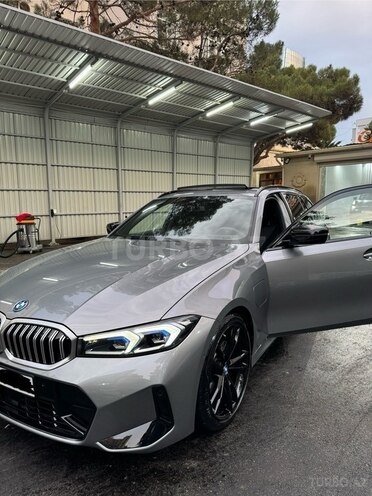 BMW 330e-2