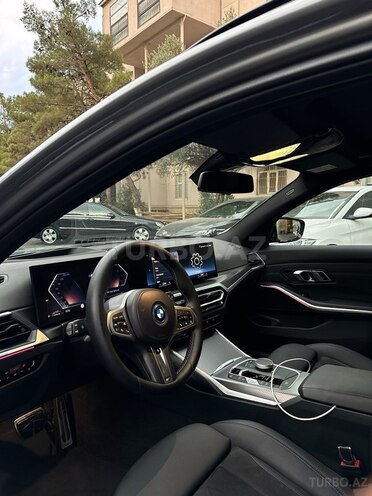 BMW 330e-4