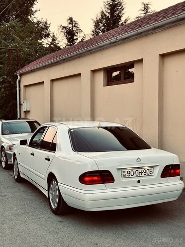 Mercedes E 200 1997, 400,000 km - 2.0 l - Masallı