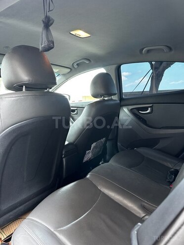 Hyundai Elantra 2015, 146,000 km - 1.8 l - Bakı