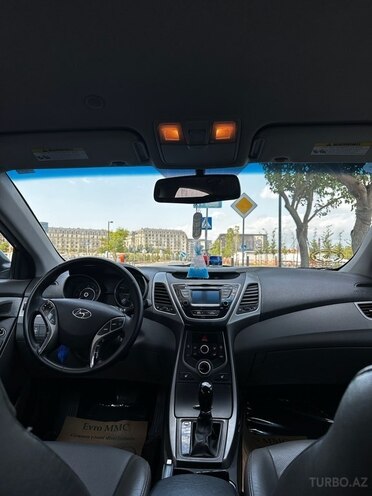 Hyundai Elantra 2015, 146,000 km - 1.8 l - Bakı