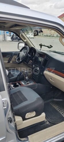 Mitsubishi Pajero 2007, 340,000 km - 3.0 л - Bakı
