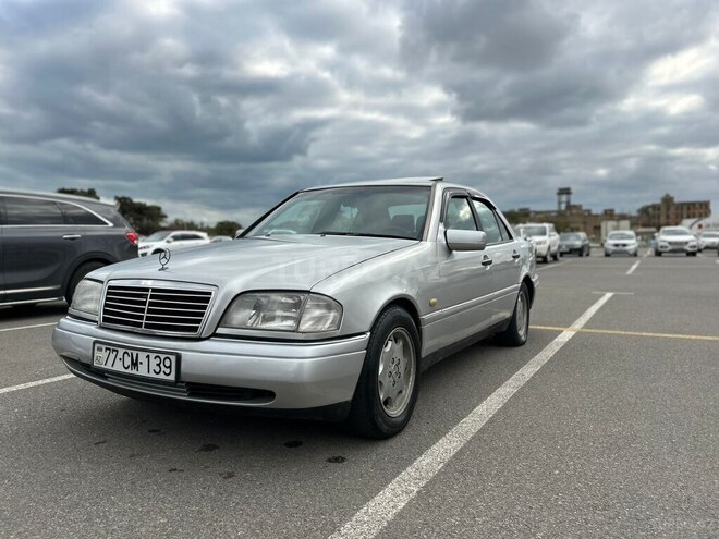 Mercedes C 220 1995, 281,000 km - 2.2 л - Bakı