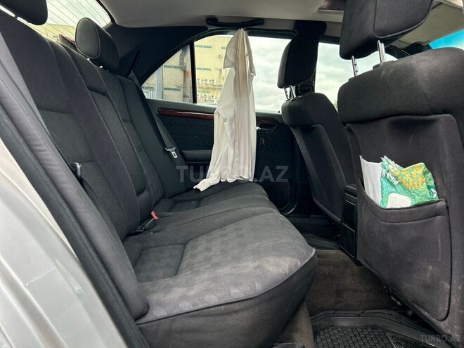 Mercedes C 220 1995, 281,000 km - 2.2 л - Bakı